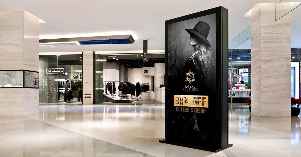 Digital Advertising Sign totem display in mall
