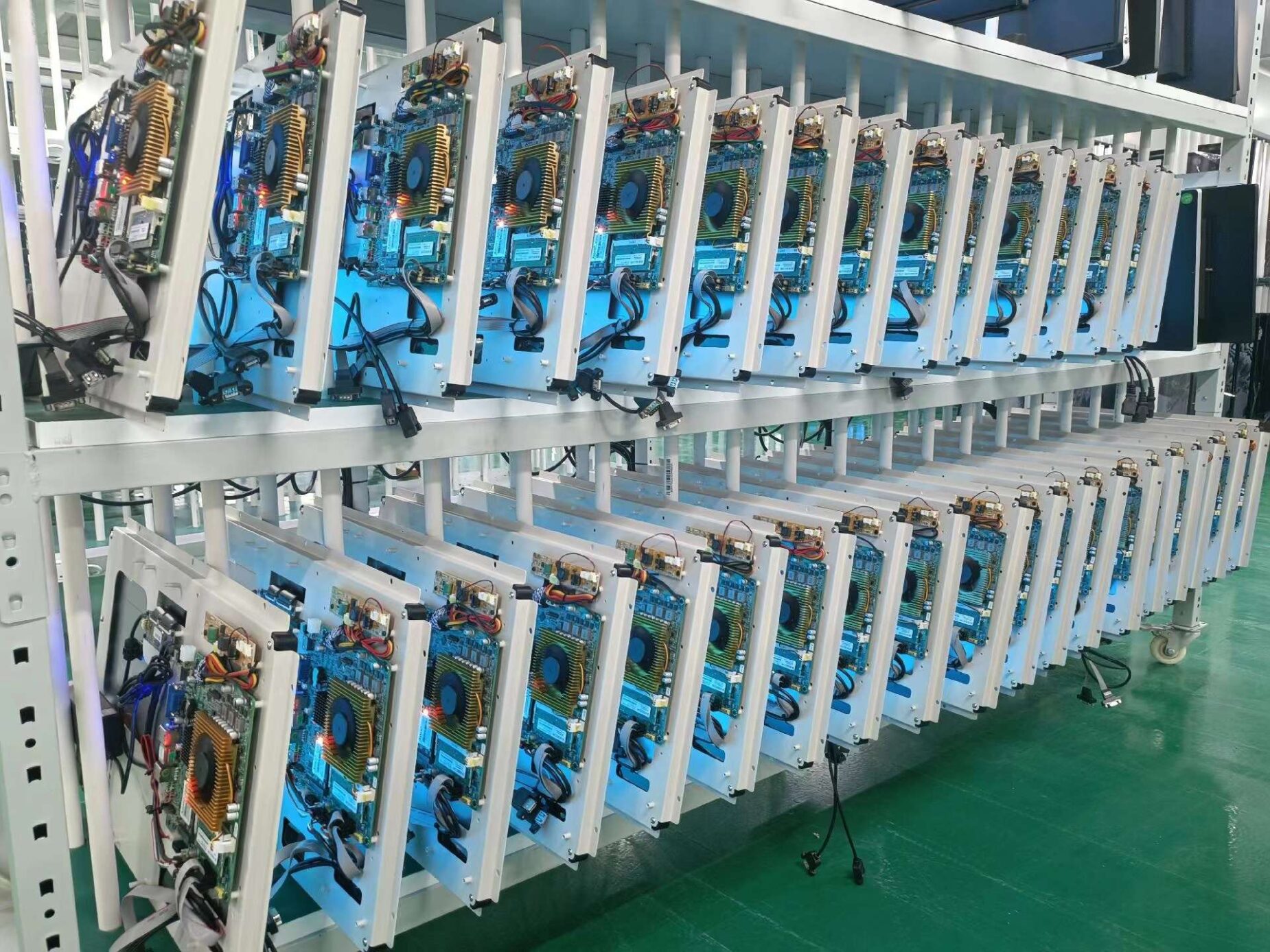 Reliability Testing of digital signage