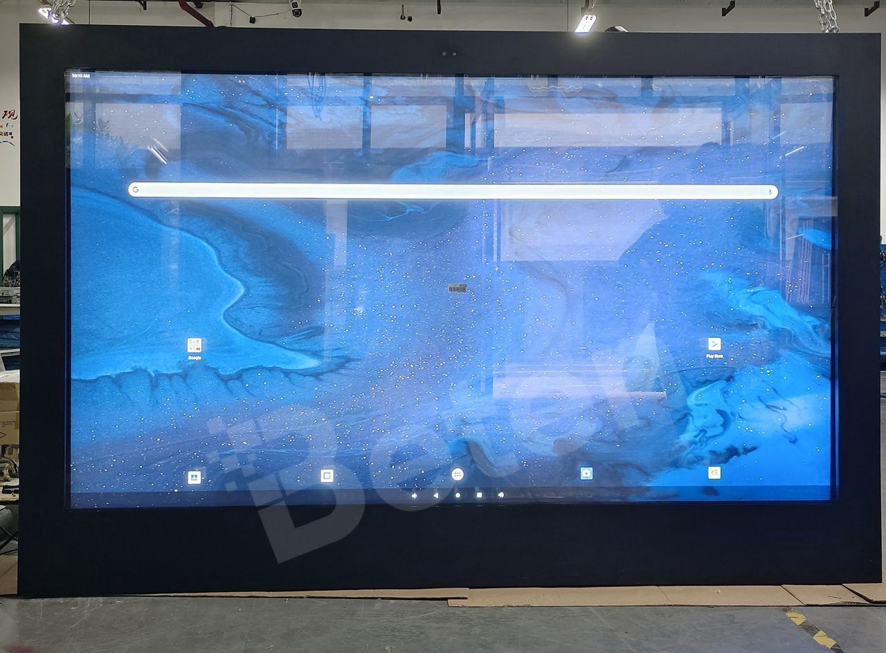 Beten 98“ Outdoor Digital Signage to UK-4